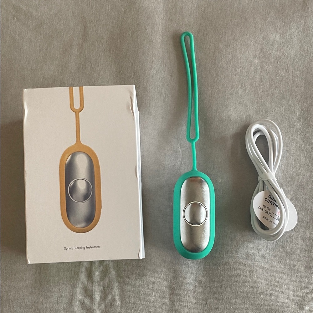 CalmCarry - Anti Anxiety and Sleep Aid EFT Device